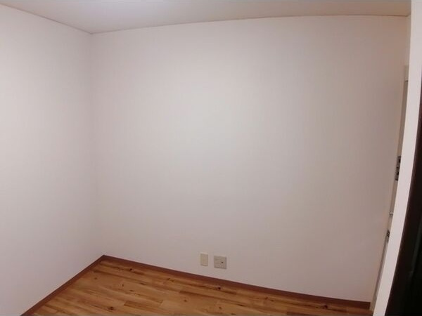 トマトハイツ菱屋西の洋室