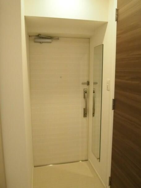 アイルイマージュ錦糸町の玄関