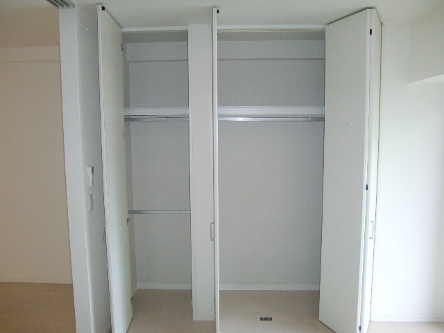 メゾンドバレーの収納