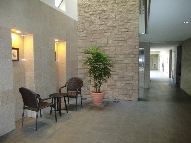 メゾンドバレーのエントランス