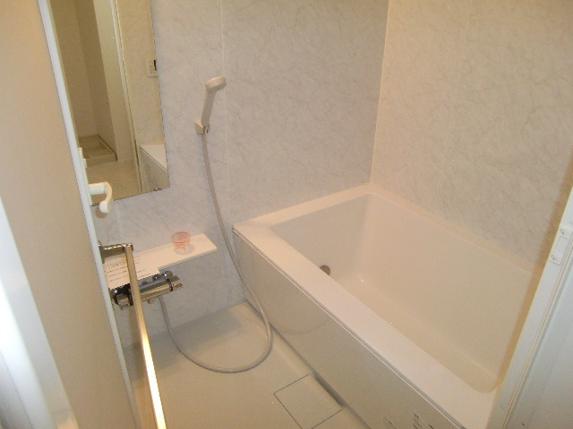 メゾンドバレーの浴室