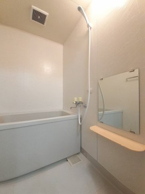 【浴室】 | シャトー野口Ⅱ | お風呂で日々の疲れを落としましょう