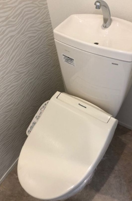 【トイレ】 | グラン・クリュ笹塚 | 温水洗浄機能付トイレ（同一仕様写真）