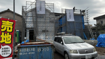 【外観】 | 下荒田4丁目　新築戸建　1 | 建築中写真