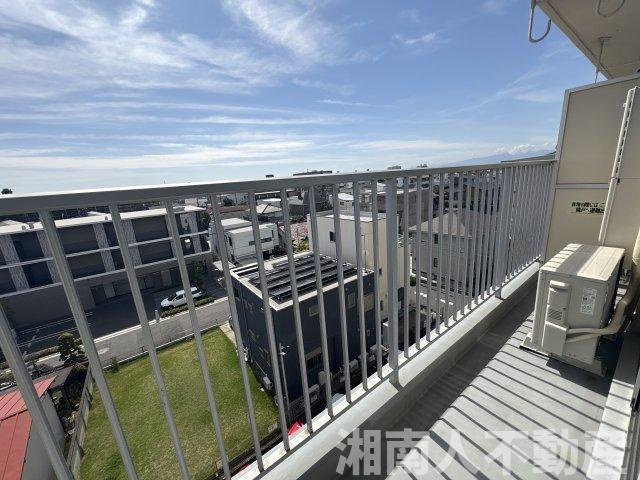 ココス八重咲のバルコニー|開放的で明るい空間を演出してくれるバルコニーです