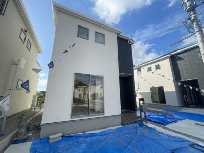 【外観】 | 沖縄市園田（全2棟）2号棟 | 2号棟　駐車2台完備♪