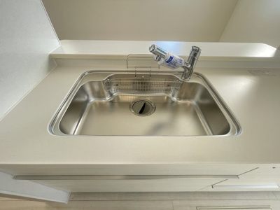 【キッチン】 | 沖縄市園田（全2棟）2号棟 | 2号棟　浄水器付き♪