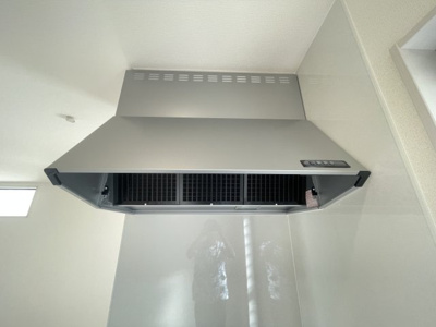 【キッチン】 | 沖縄市園田（全2棟）2号棟 | 2号棟　使いやすい換気扇♪
