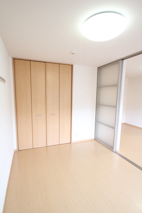 コンフォート ｲｰｽﾄの洋室|洋室6帖