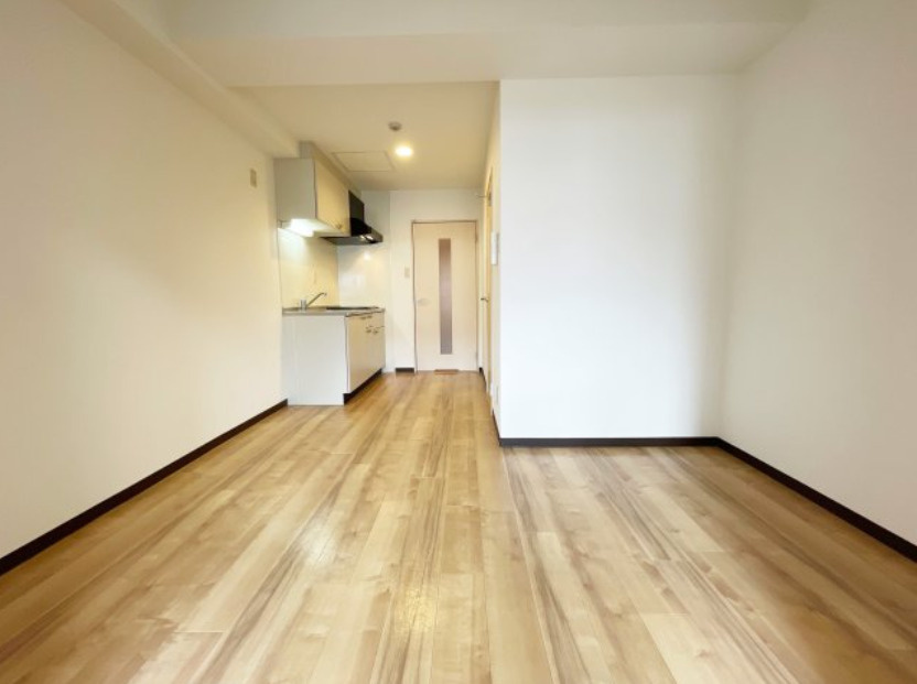 エレガンスレイヴの居間・リビング