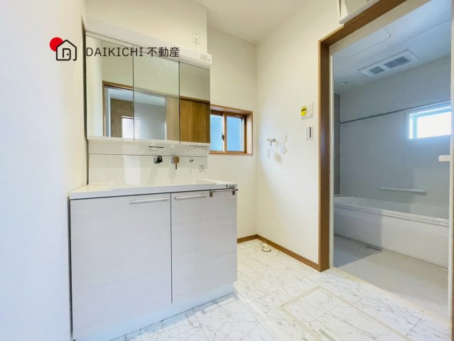 【独立洗面台】 | 桶川市上日出谷第13期　クライン　新築戸建　全2棟　2号棟