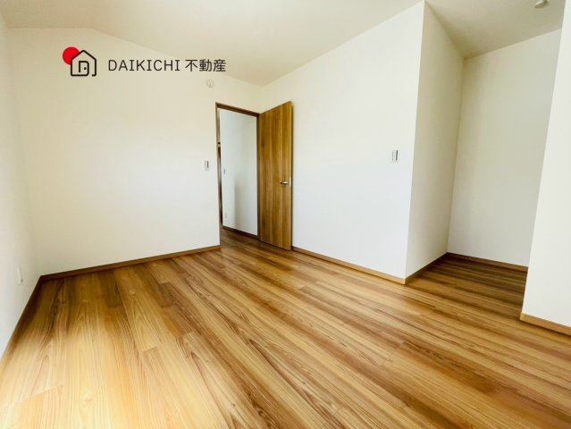 【洋室】 | 桶川市上日出谷第13期　クライン　新築戸建　全2棟　2号棟