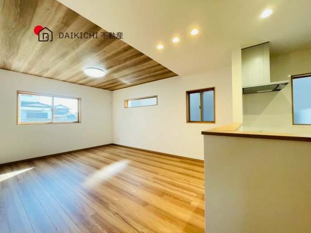 【居間・リビング】 | 桶川市上日出谷第13期　クライン　新築戸建　全2棟　2号棟