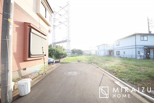 【前面道路含む現地写真】 | 現地見学やご案内は、周辺環境と合わせてエリアの特性を存分にお伝えできるような思いでに残るご案内に努めます。
