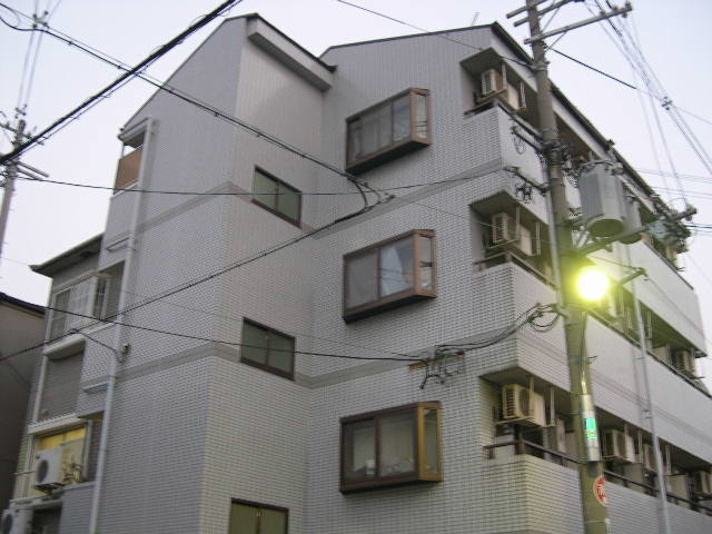 エクセルコートの外観