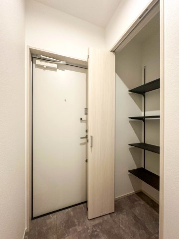 RUSCELLO笠寺の玄関|シューズボックスも大きめです。