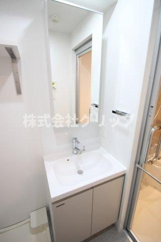 シーフォルム横濱阪東橋の独立洗面台