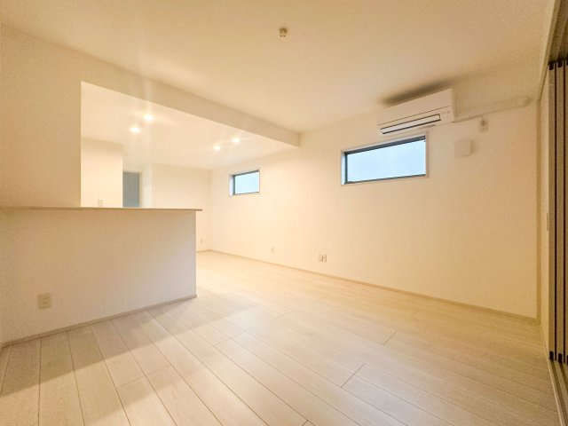 RUSCELLO笠寺の居間・リビング|ゆったりとした居間です