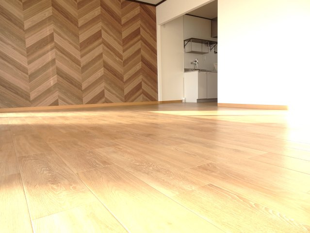 せせらぎと山のビスタの洋室