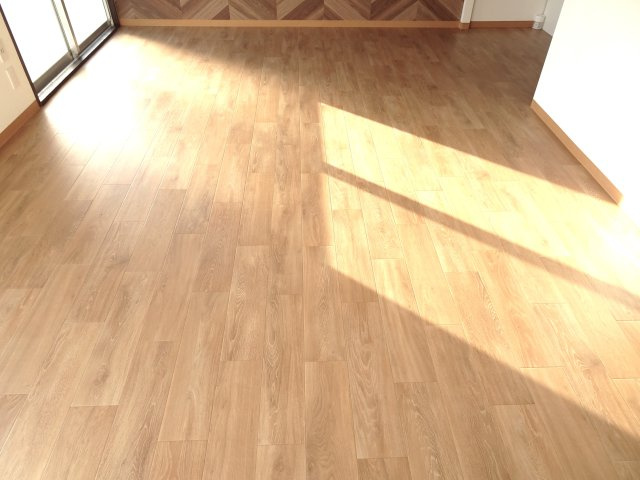 せせらぎと山のビスタの浴室|イメージ写真