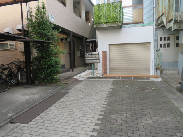 武蔵野市吉祥寺南町１丁目の店舗事務所