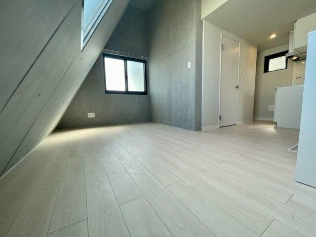 コルク本駒込の居間・リビング