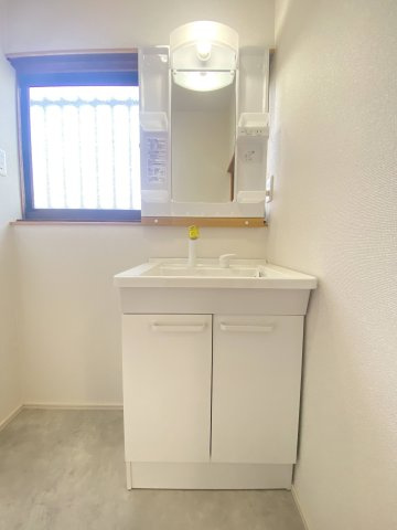 【独立洗面台】 | 荒尾東屋形