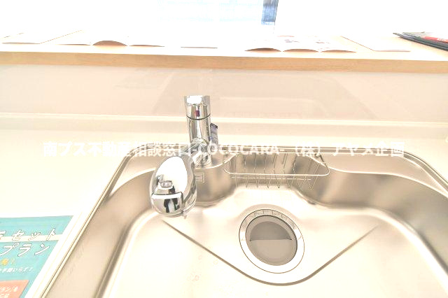 南アルプス市在家塚の新築一戸建のキッチン|浄水器付き水栓