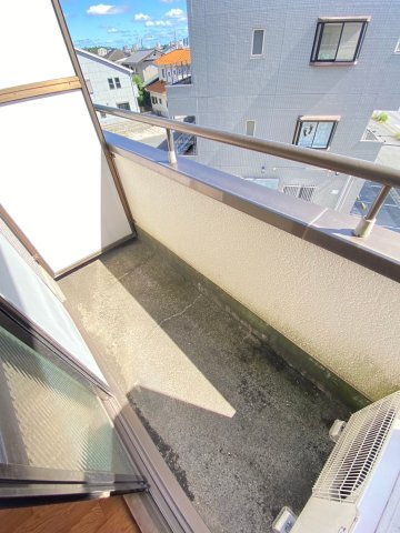 【バルコニー】