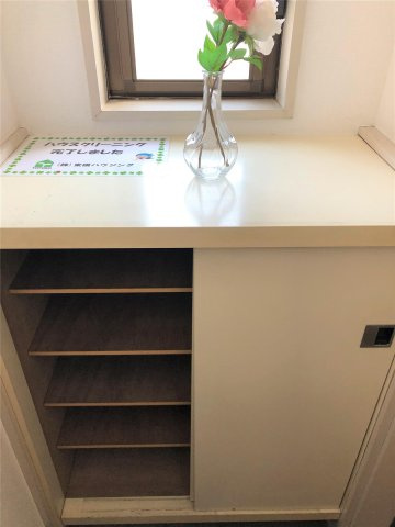 ヴィレッジ・ラポールBの玄関