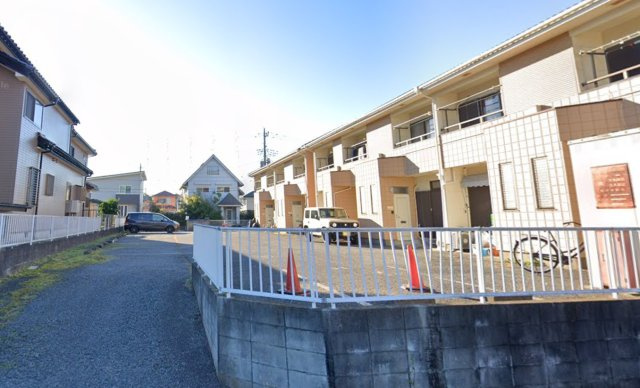 ヴィレッジ・ラポールBの駐車場