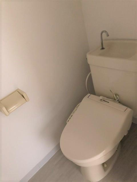 ヴィレッジ・ラポールBのトイレ