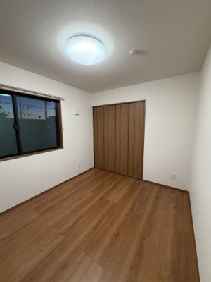 【洋室】 | グランソフィア三郷新和1丁目