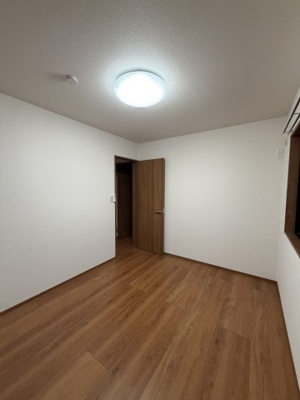 【洋室】 | グランソフィア三郷新和1丁目