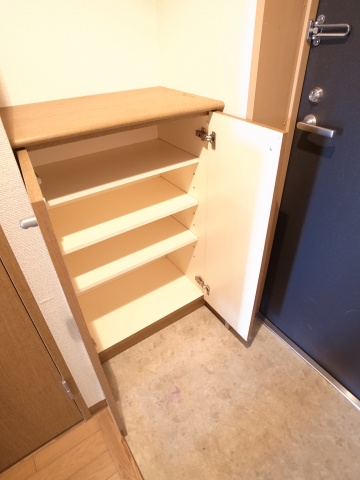 【収納】 | 新田町小川マンション | 靴がたくさん入る下駄箱です！