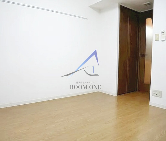 グリフィン新横浜・弐番館の居間・リビング|洋室のお部屋です。