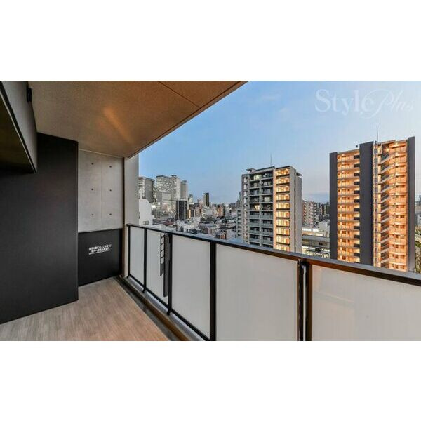 オーパスレジデンス名古屋ステーションのバルコニー