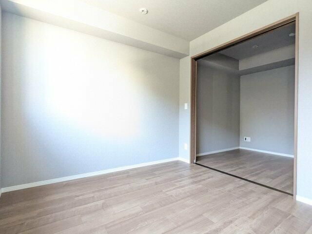 アルティザ上野毛の居間・リビング