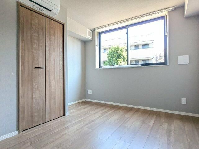 アルティザ上野毛の居間・リビング