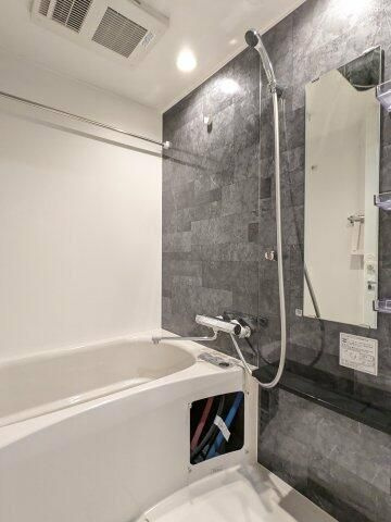 アルティザ上野毛の浴室
