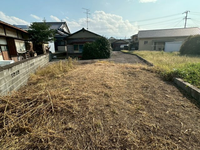 新須賀町2丁目　2区画 売土地の外観|進入路 北から南向きに撮影