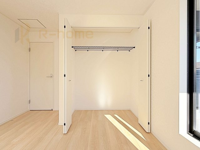 古河市小堤第3　新築戸建て　2号棟の収納|2階は全居室収納スペースを設置！
充分な容量で居住空間もスッキリ♪