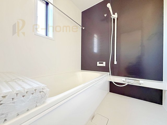 古河市小堤第3　新築戸建て　2号棟の浴室|1日の疲れをゆったり癒せる1坪タイプ♪浴室乾燥暖房機で快適な入浴タイムが過ごせます♪