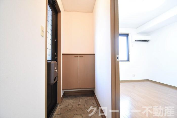 ドミール タキグチの玄関|玄関・シューズボックス（カウンタータイプ）