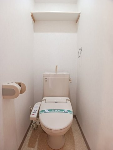 オリエンタル長田駅前のトイレ|コンパクトで使いやすいトイレです