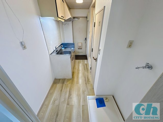 ファミーユ平和島 203号室のキッチン