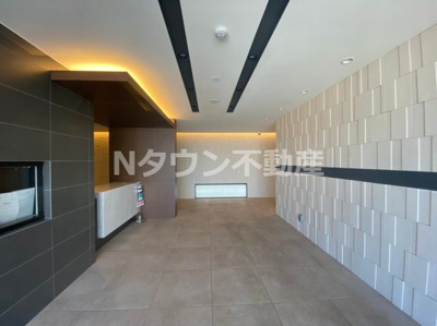 【ロビー】 | エステムコート名古屋金山ミッドクロス | 落ち着いたロビーです