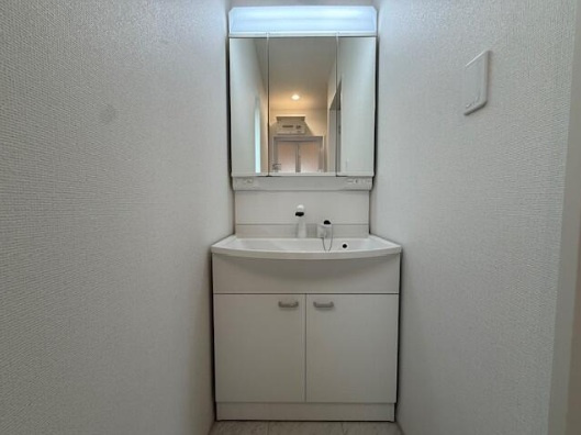 明石市太寺天王町の独立洗面台|当社施工例