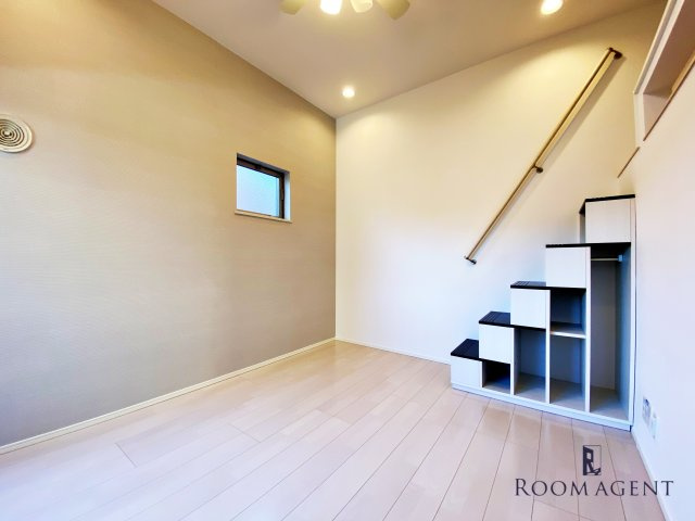 ディープリバーの内装