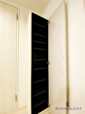 ディープリバーの玄関